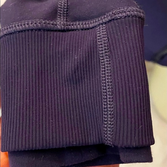 Lululemon- a symmetrical jacket plum - Picture 3 of 5